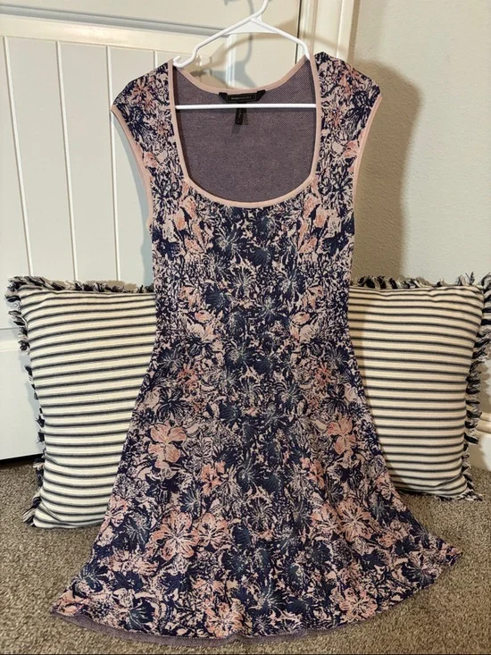 BCBGMaxAzria Navy and Blush Floral Knit Dress - Picture 1 of 1
